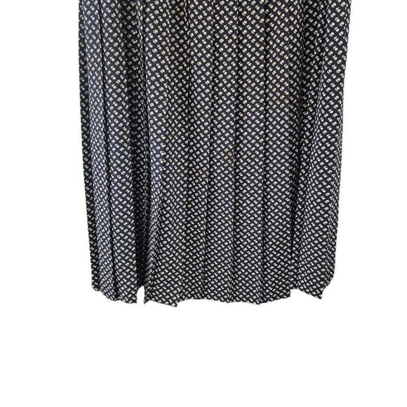 Navy & White Mini Floral Polyester Pleated Skirt with Matching Scarf or Sash - Picture 3 of 8